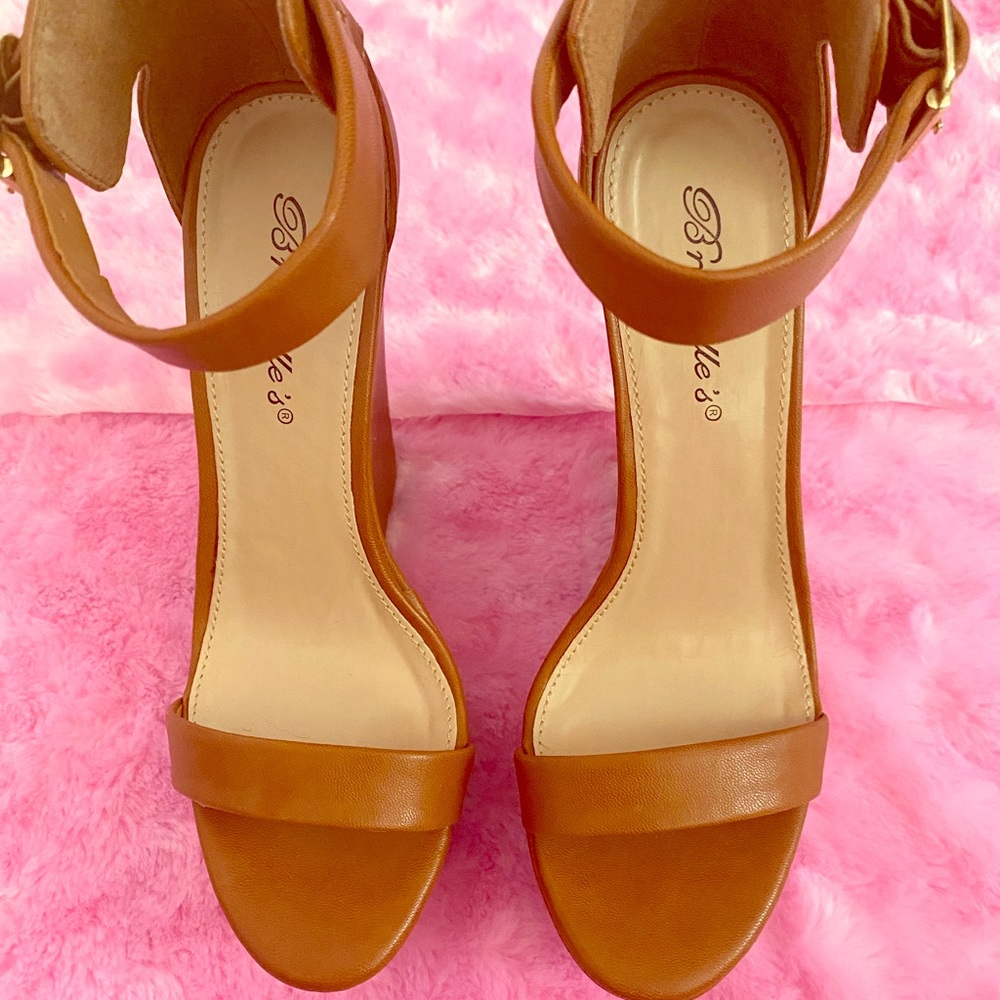 Brown Tan Strapped Wedges Heels